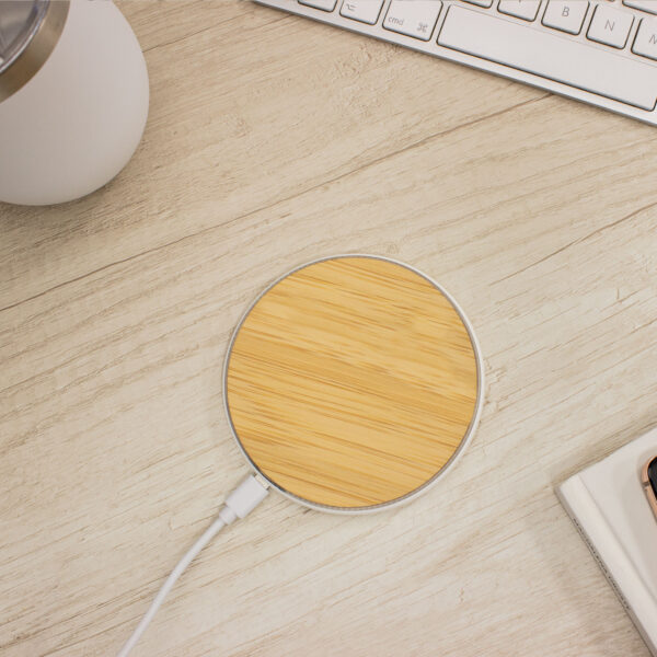 alt_promocional_publicitario_power_bank_EC763_contexto_02 Cargador inalámbrico "COMPACT"